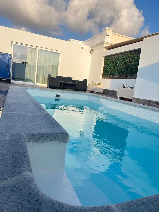 Villa Linda 17B Playa Blanca